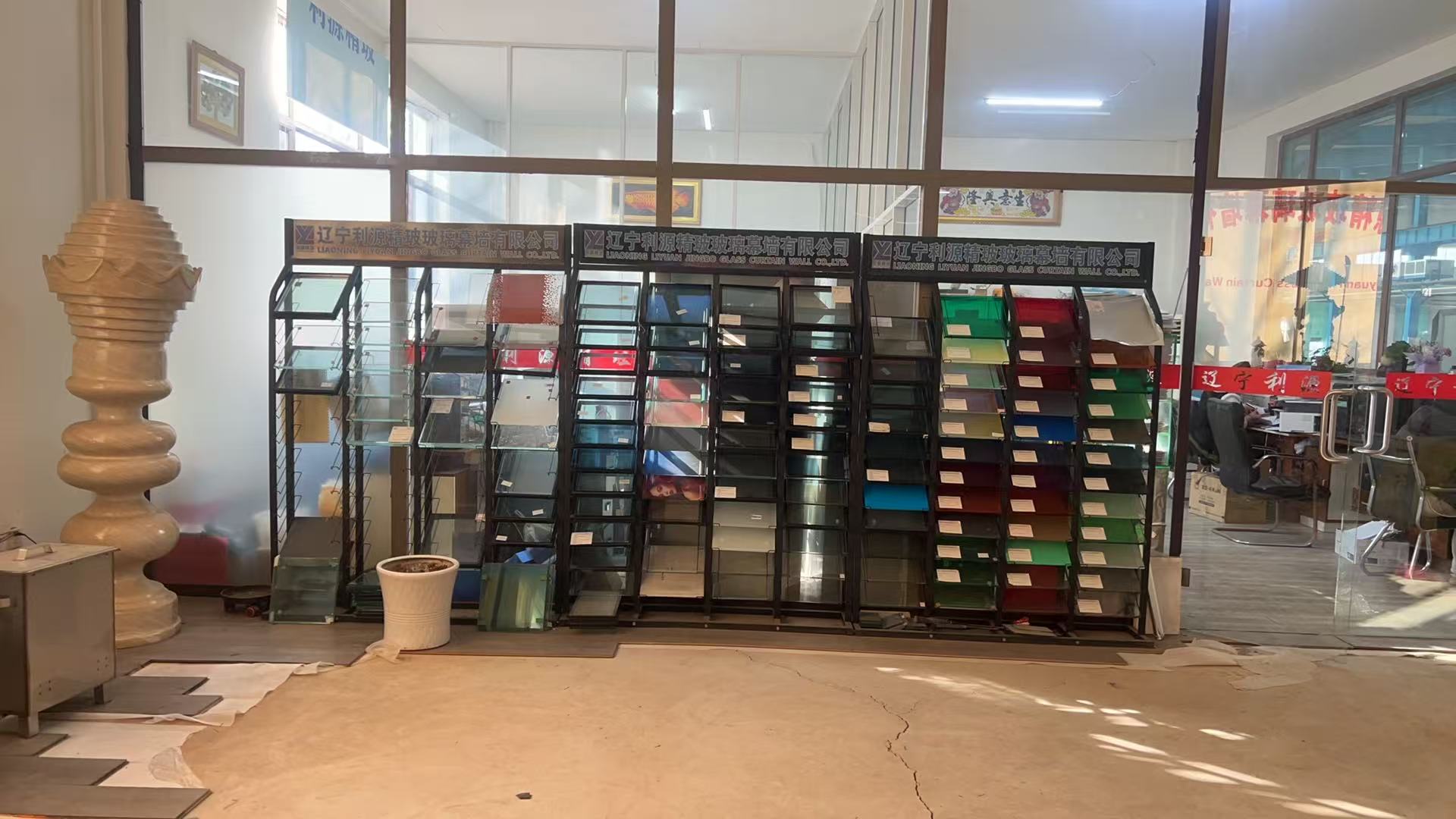 衡阳市工程玻璃批量采购玻璃幕墙 - 价格
